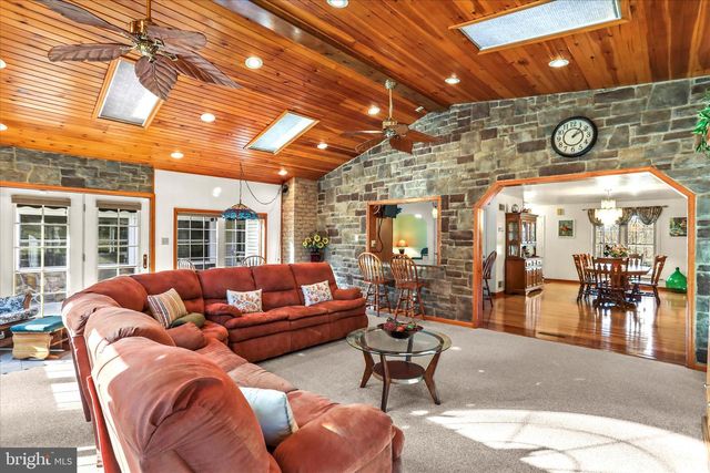 4935 BLOOMING GROVE RD, Glenville, PA 17329