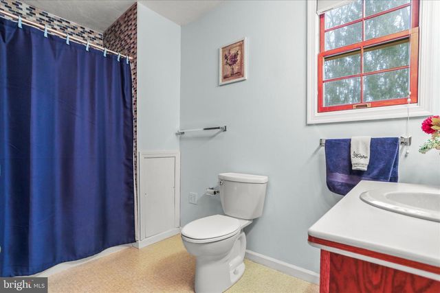 4935 BLOOMING GROVE RD, Glenville, PA 17329