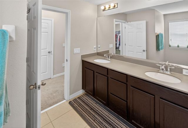 2307 KENNINGTON COVE, Deland, FL 32724