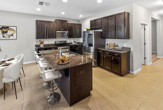 2307 KENNINGTON COVE, Deland, FL 32724