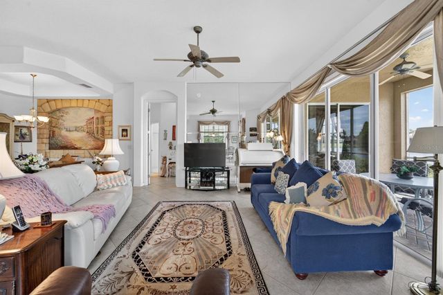 1364 EMERALD DUNES DRIVE, Sun City Center, FL 33573
