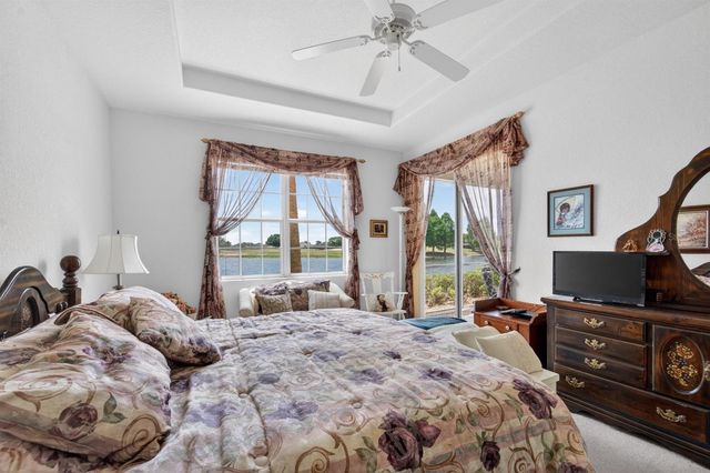 1364 EMERALD DUNES DRIVE, Sun City Center, FL 33573
