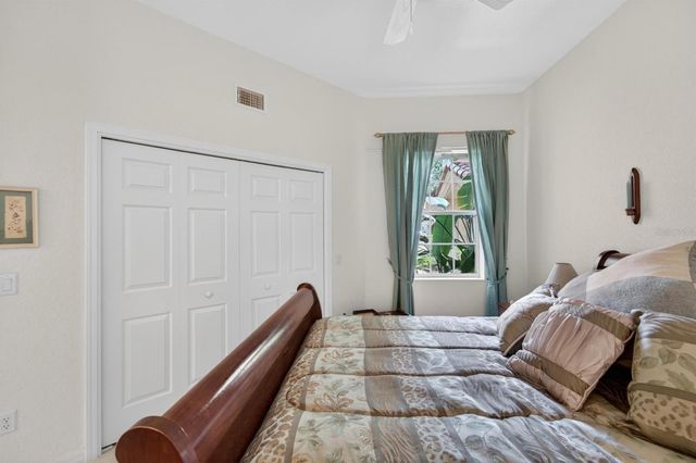 1364 EMERALD DUNES DRIVE, Sun City Center, FL 33573