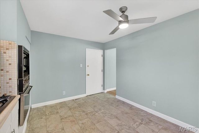 1616 Bronco Lane, St Louis, MO 63146