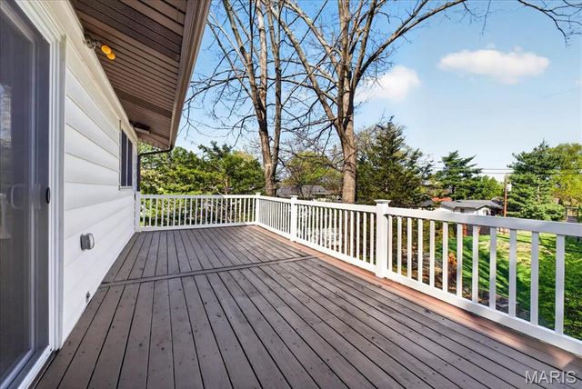 1616 Bronco Lane, St Louis, MO 63146