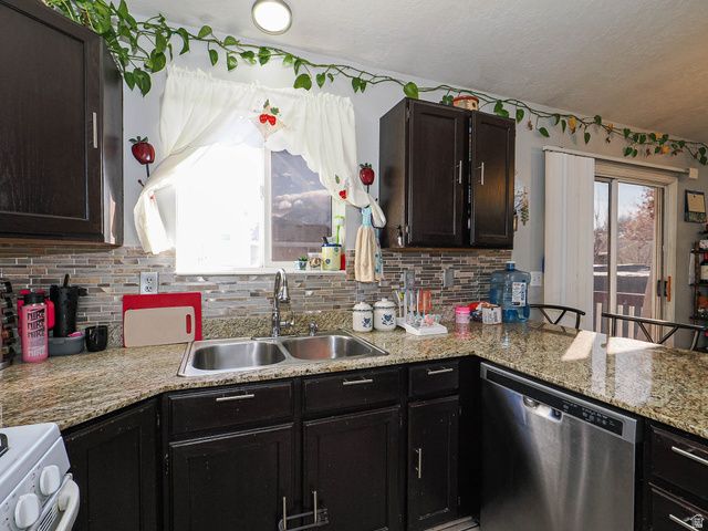 820 S WILDFLOWER CIR, Ogden, UT 84404