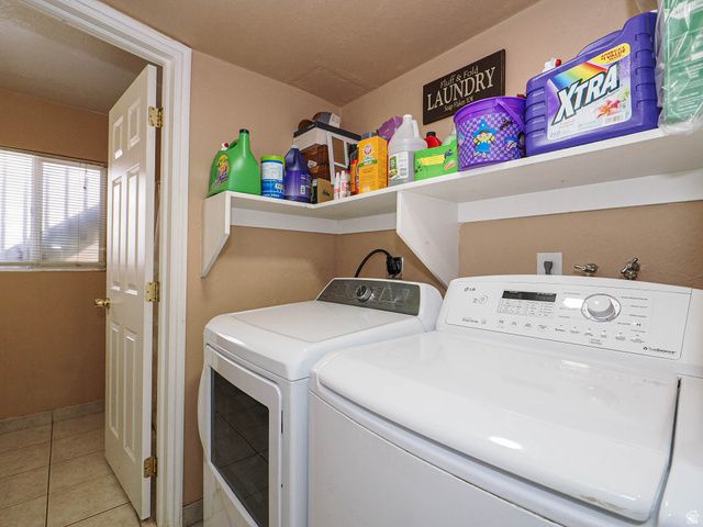 820 S WILDFLOWER CIR, Ogden, UT 84404