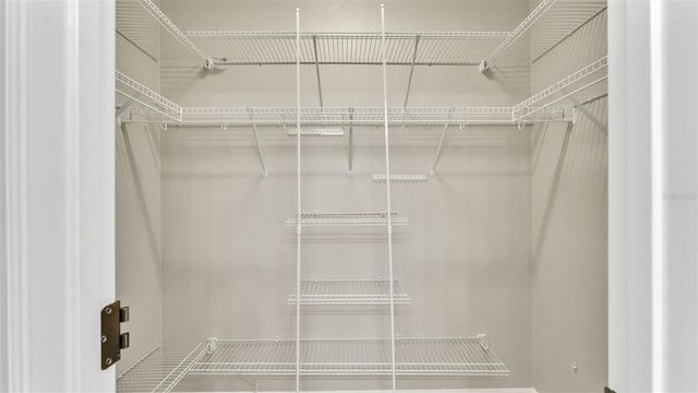 6528 SEDGEFORD DRIVE, Lakeland, FL 33811