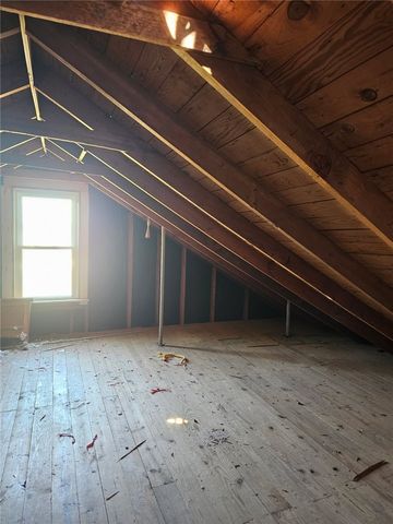 5236 W Wedington Drive, Fayetteville, AR 72704