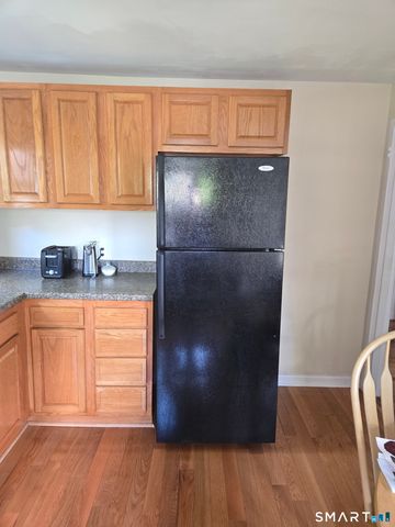 15 Broadvale Road, Meriden, CT 06450