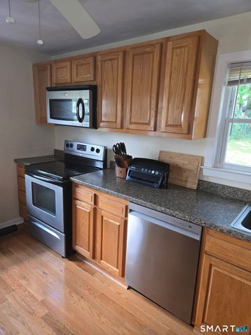15 Broadvale Road, Meriden, CT 06450