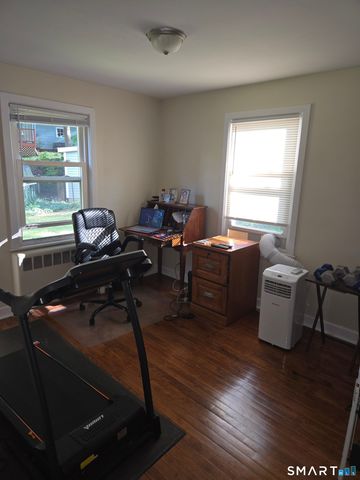 15 Broadvale Road, Meriden, CT 06450