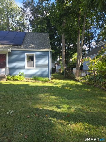 15 Broadvale Road, Meriden, CT 06450