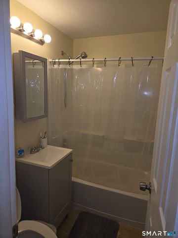 15 Broadvale Road, Meriden, CT 06450