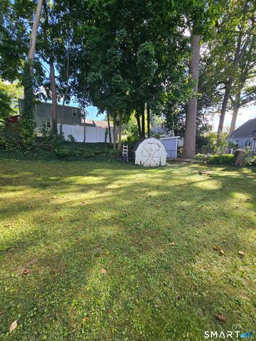 15 Broadvale Road, Meriden, CT 06450