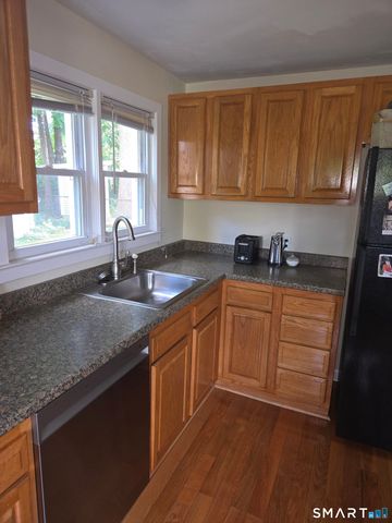 15 Broadvale Road, Meriden, CT 06450