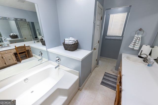 102 Fern Way, Thomaston, GA 30286