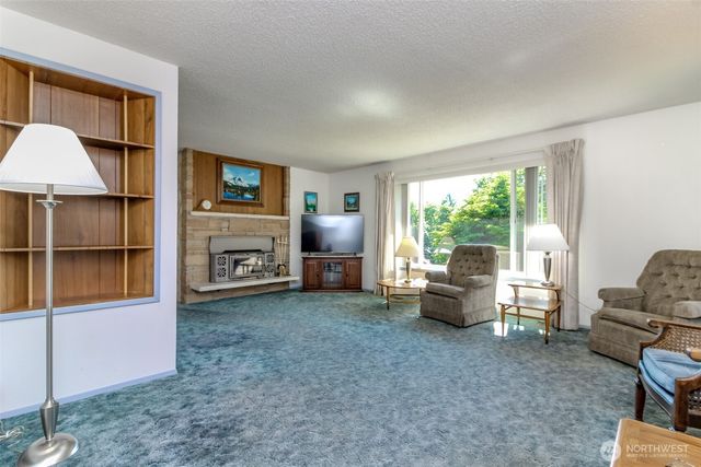 13632 183rd Avenue SE, Renton, WA 98059