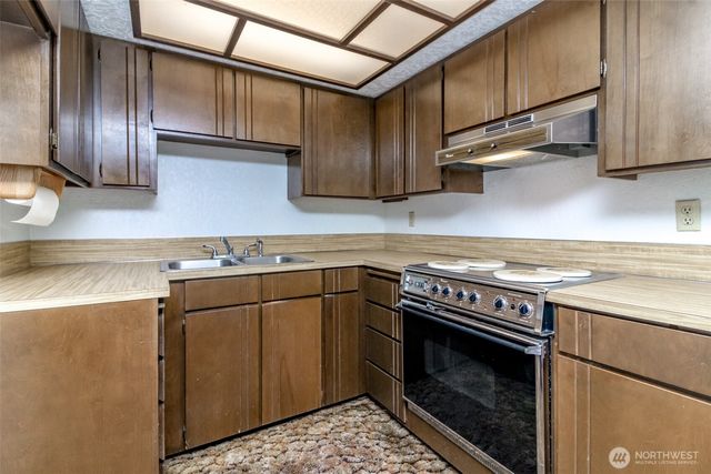 13632 183rd Avenue SE, Renton, WA 98059