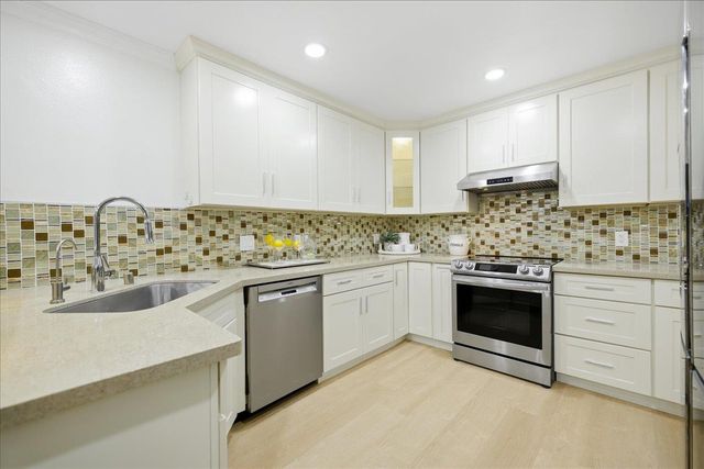 434 Ives Terrace, Sunnyvale, CA 94087