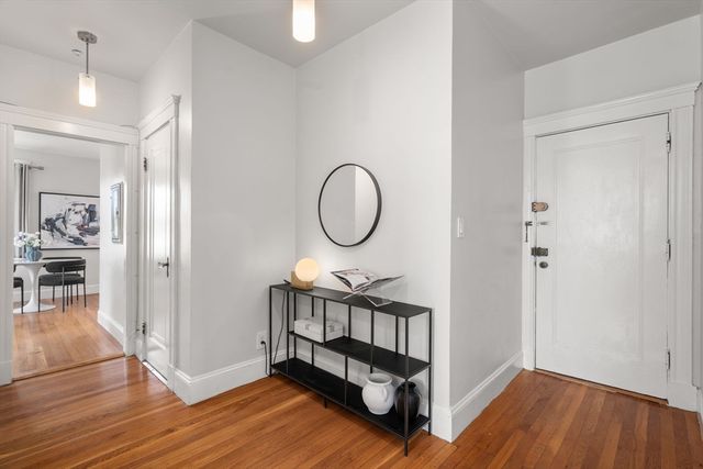 4 Washington Ave 18, Cambridge, MA 02140