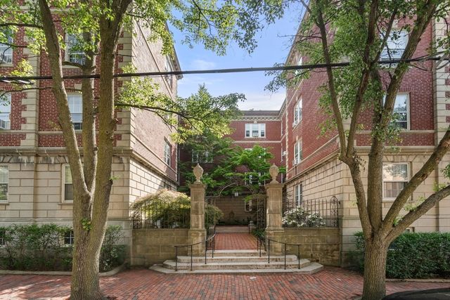 4 Washington Ave 18, Cambridge, MA 02140