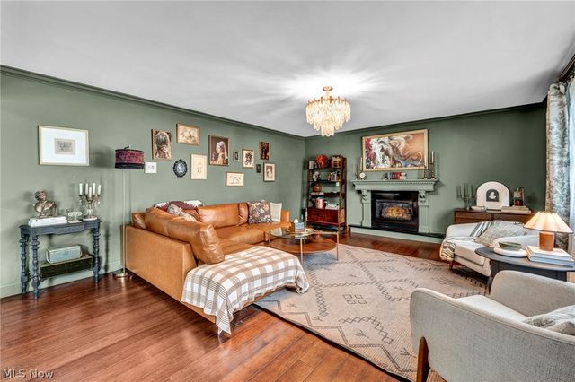 3811 Vincent Drive, Seven Hills, OH 44131