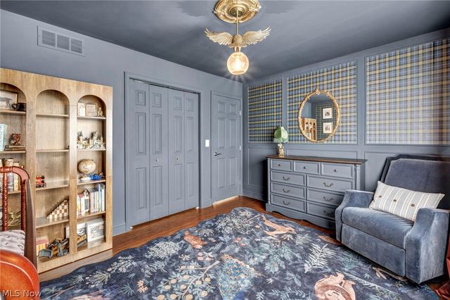 3811 Vincent Drive, Seven Hills, OH 44131