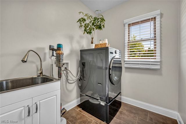 3811 Vincent Drive, Seven Hills, OH 44131