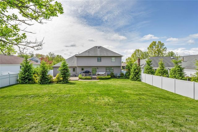 3811 Vincent Drive, Seven Hills, OH 44131