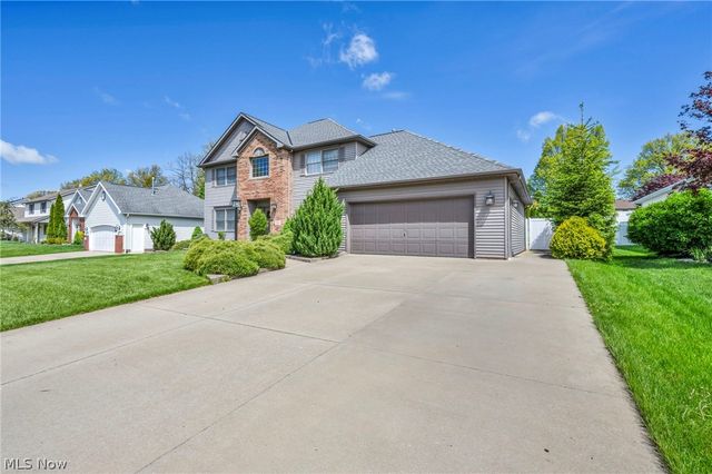 3811 Vincent Drive, Seven Hills, OH 44131