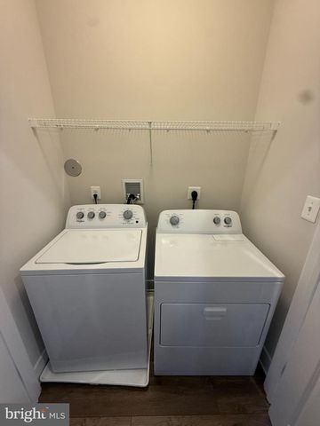 7931 WORMANS MILL, Frederick, MD 21701