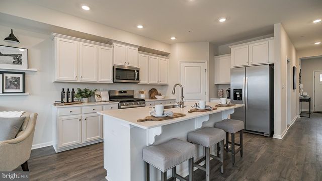 1081 MEADOWLARK DRIVE, Fogelsville, PA 18051