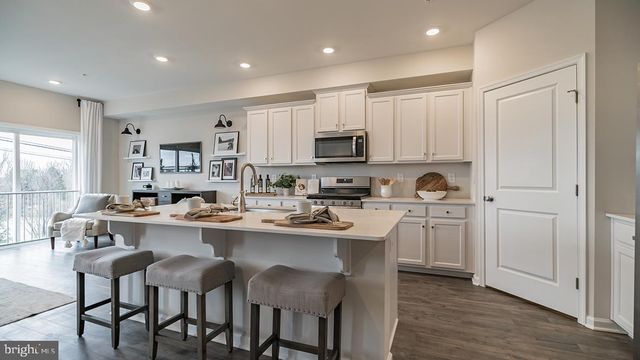1081 MEADOWLARK DRIVE, Fogelsville, PA 18051