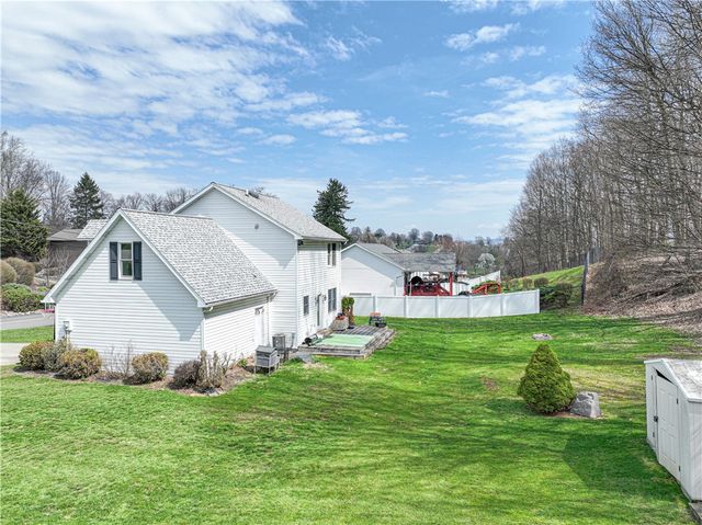 206 Hague Ln, South Union Twp, PA 15401