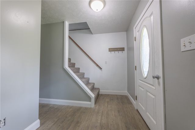 206 Hague Ln, South Union Twp, PA 15401