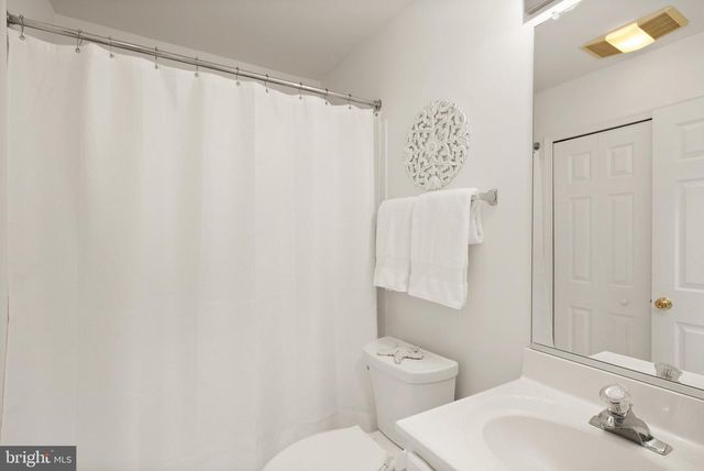 415 COMMONWEALTH AVE, Alexandria, VA 22301