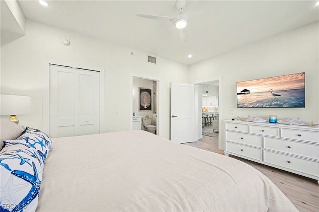 4331 Bay Beach LN 651, Fort Myers Beach, FL 33931