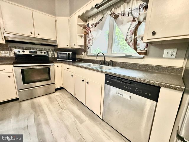 138 S 4TH ST, Hamburg, PA 19526