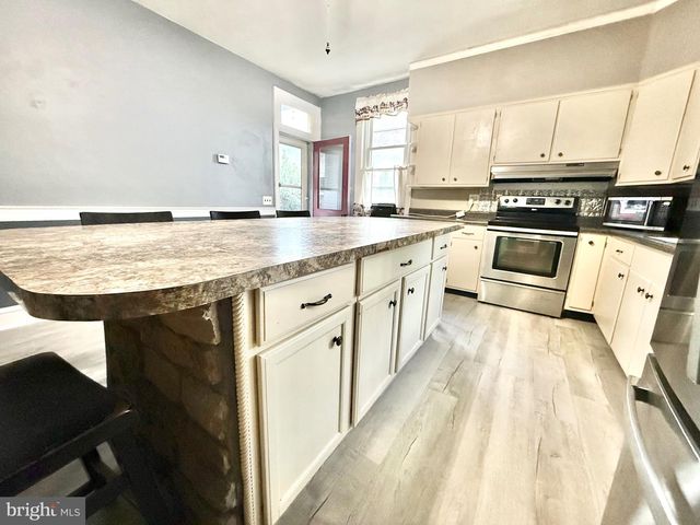 138 S 4TH ST, Hamburg, PA 19526
