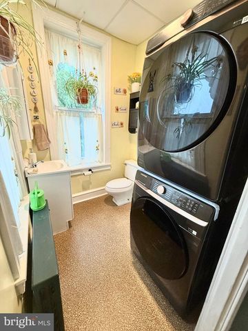 138 S 4TH ST, Hamburg, PA 19526