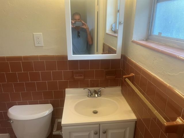 2410 SW 44th Avenue, Fort Lauderdale, FL 33317