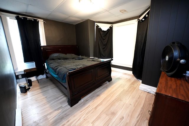 3 Clifton Ter, Worcester, MA 01610