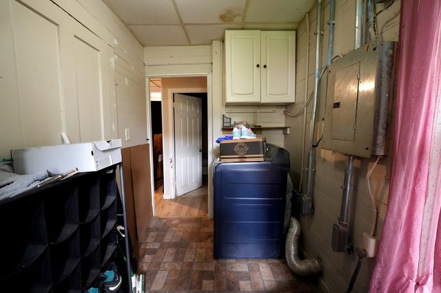 3 Clifton Ter, Worcester, MA 01610