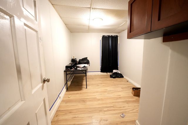 3 Clifton Ter, Worcester, MA 01610