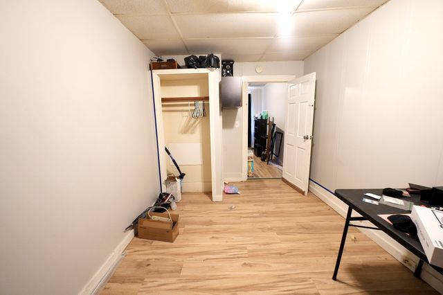 3 Clifton Ter, Worcester, MA 01610