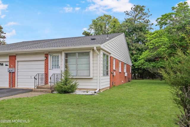 9b Lenape Drive, Whiting, NJ 08759