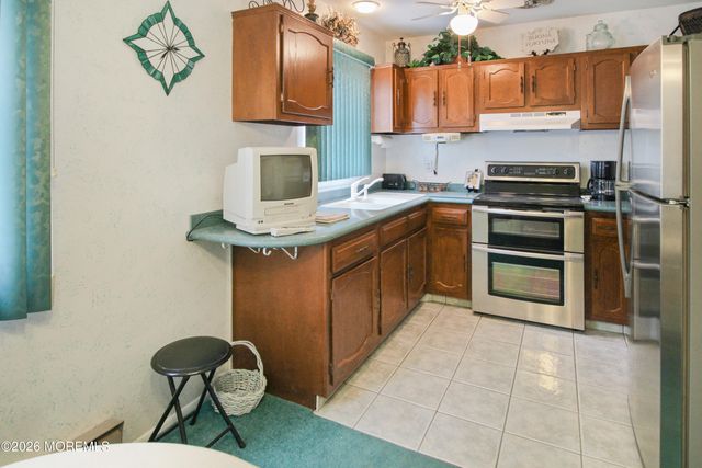9b Lenape Drive, Whiting, NJ 08759