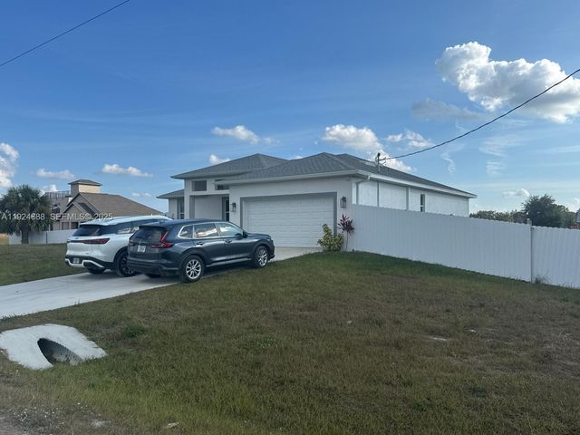 7799 16th Place,, La Belle, FL 33935