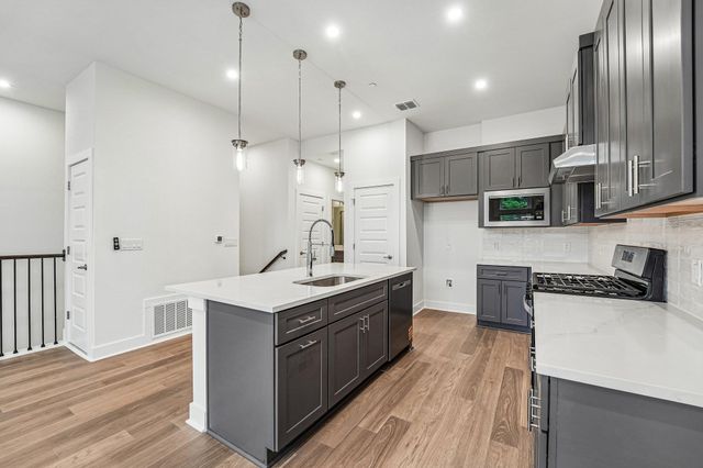 200 W 56th ST 2103, Austin, TX 78751